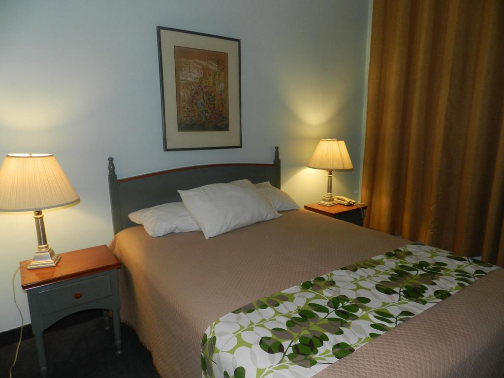 L'Auberge De L'Aeroport Inn Dorval Quarto foto