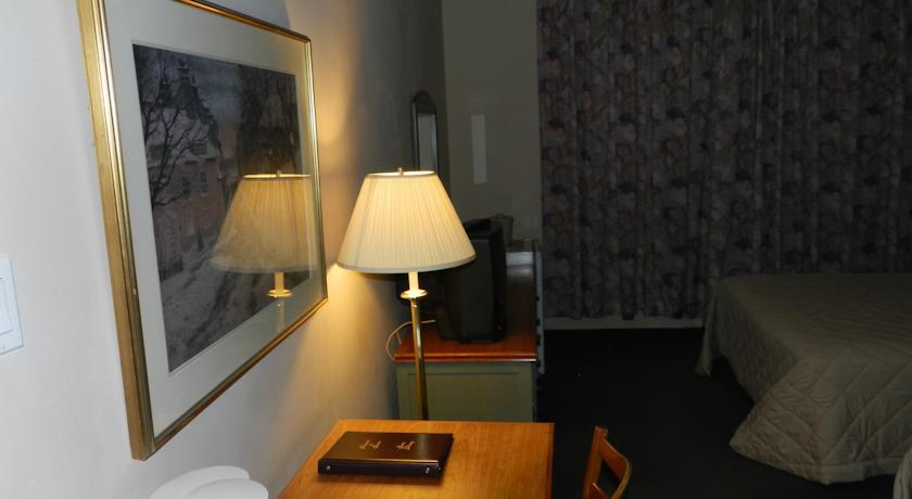 L'Auberge De L'Aeroport Inn Dorval Quarto foto